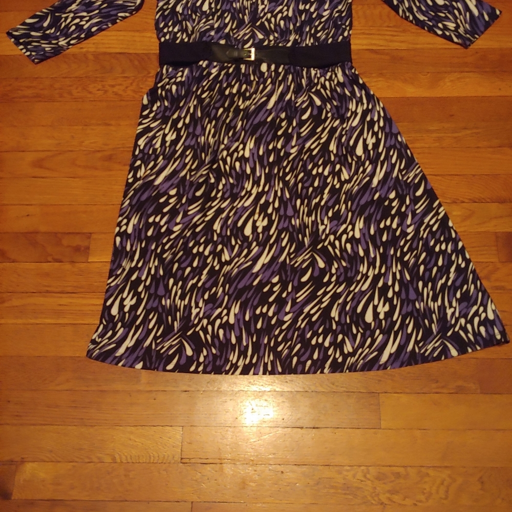 Clothing - Picture 2 of 5
